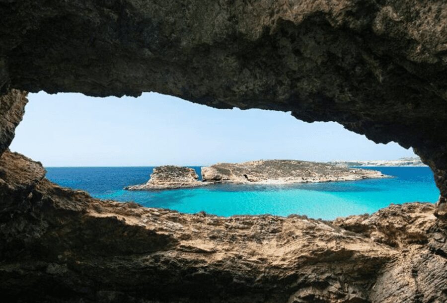 Private Boat Tours From Malta/Gozo: Comino & Blue Lagoon - Picking the right time: 1 hour vs 2 hours (and what you gain)