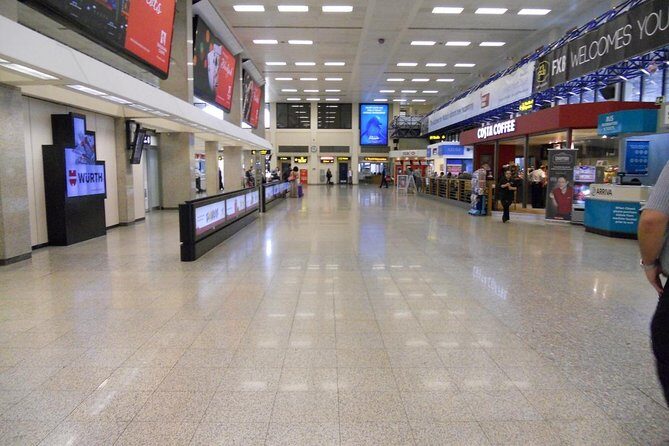 Private Malta Airport Cab to Sliema/St Julians/Gzira or Valletta - Meet Your Driver at HSBC ATM, Not the Taxi Line
