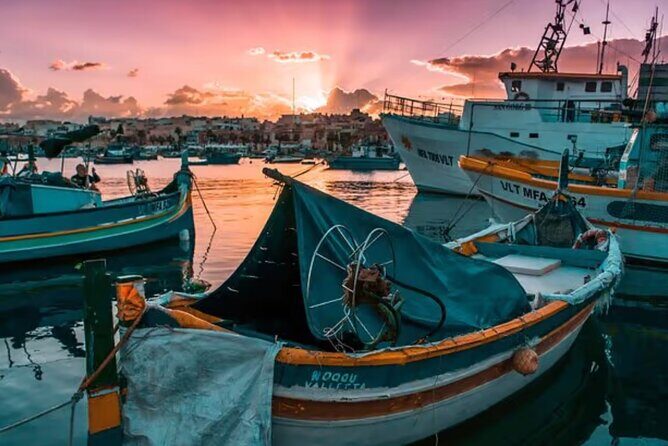 Private Sightseeing Tour across Malta, Gozo & Comino - Private chauffeur vs. “real guide” at Malta sites