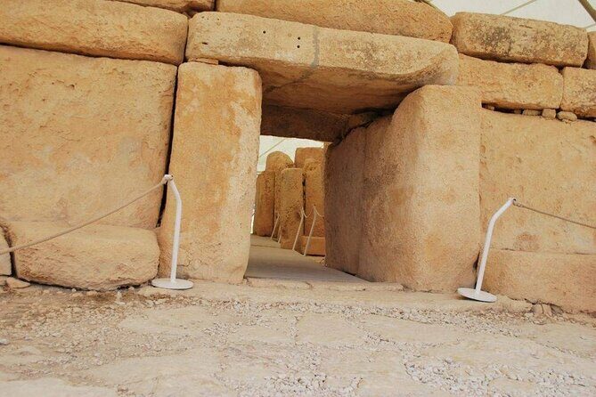 Private Tour in Malta Prehistoric Temples & Mdina - A 4-hour Malta plan that goes prehistoric first, then Mdina
