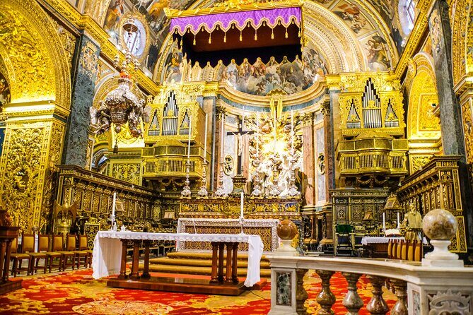 Secrets of St John's Co-Cathedral - Guided Tour - Group size, timing, and how long you’ll be on your feet