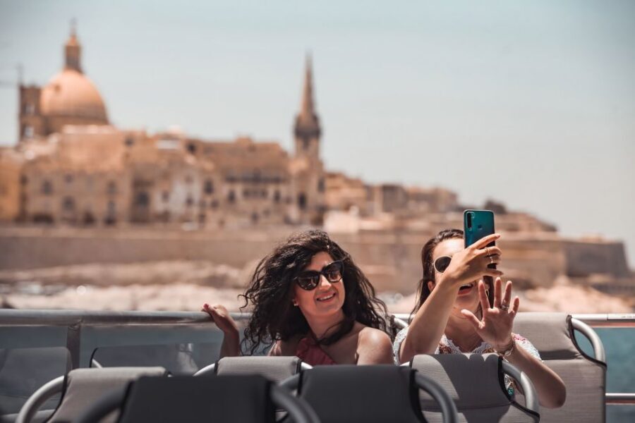 Sliema or St. Paul's Bay: Best of Gozo and Comino Day Trip - When the optional speedboat trip may be worth it