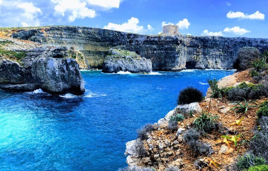 Sliema/St. Paul's: Gozo, Comino & Blue Lagoon Ferry Cruise - The Optional Motorboat Trip to Comino Caves and Crystal Lagoon