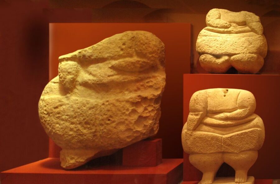 Southern Malta Tour - Blue Grotto, Hagar Qim & Marsaxlokk - Ħaġar Qim Temples: ancient religion and culture in plain sight