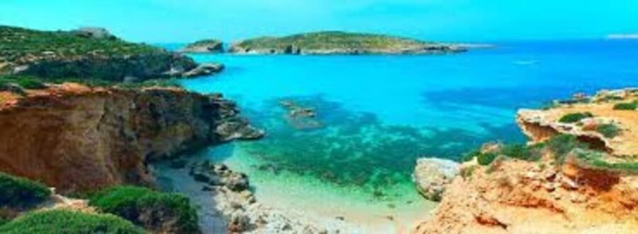 St Julians: Powerboat Gozo, Comino and Blue Lagoon - Blue Lagoon: Swimming and Snorkeling with a Real 3-Hour Block