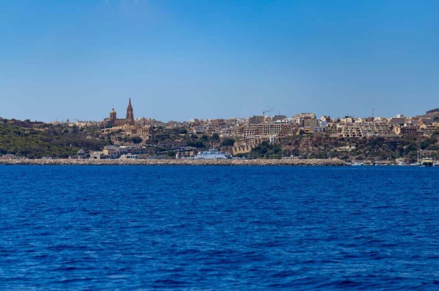 St Pauls: Gozo & Comino Islands, Blue Lagoon & Seacaves Tour - Onboard life: snacks, restrooms, and what you’ll realistically use