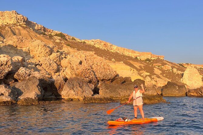 SUP Sunset Paddling to Ta Marija Caves - The sunset return near the shoreline: when SUP turns scenic
