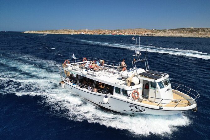 Three Bay Cruise Including Blue Lagoon from Mellieha - The return ride: Santa Maria Caves and Elephant Rock from the water