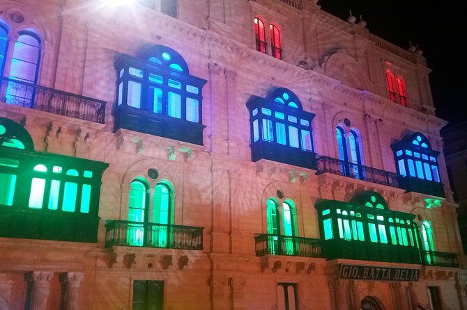 Valletta City of Gentlemen guided walking tour - Upper Barrakka Gardens: classic harbor views with quick context