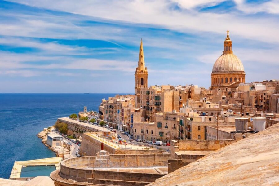 Valletta: Express Walk with a Local in 60 minutes - What to bring (and what to skip) for Malta comfort