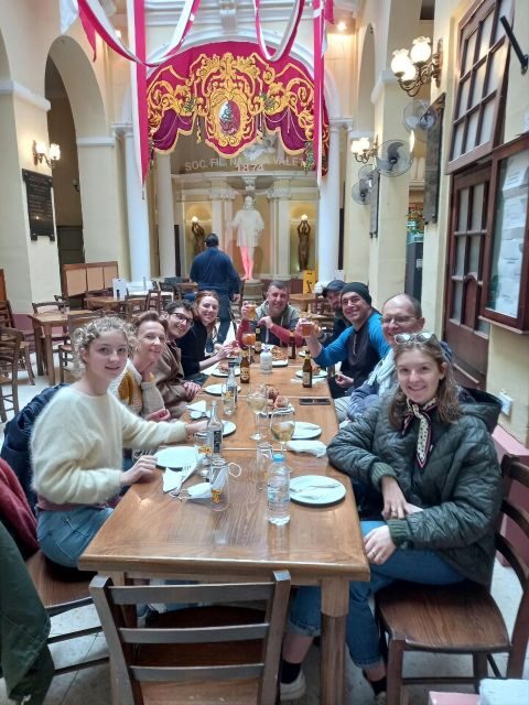Valletta: Food Walking Tour with Tastings - Republic Street guide walk: how the city explains the food