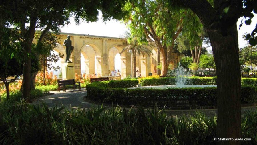 Valletta: Private Insider Walking Tour with Licensed Guide - Key things you’ll like on this Valletta tour