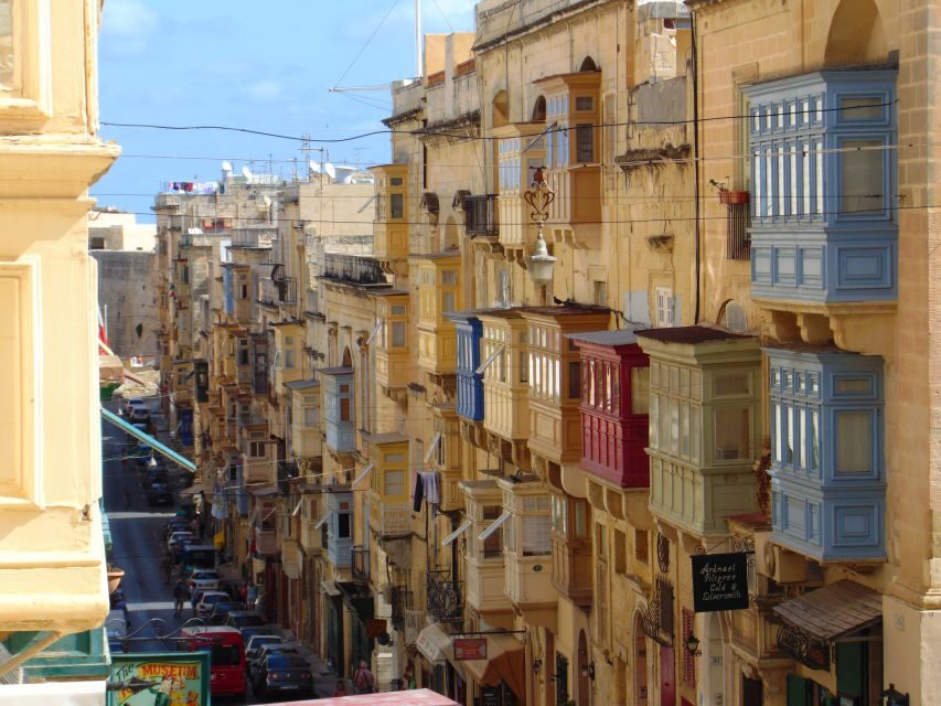 Valletta: Private Insider Walking Tour with Licensed Guide - Grandmaster’s Palace: worth paying for if your timing works