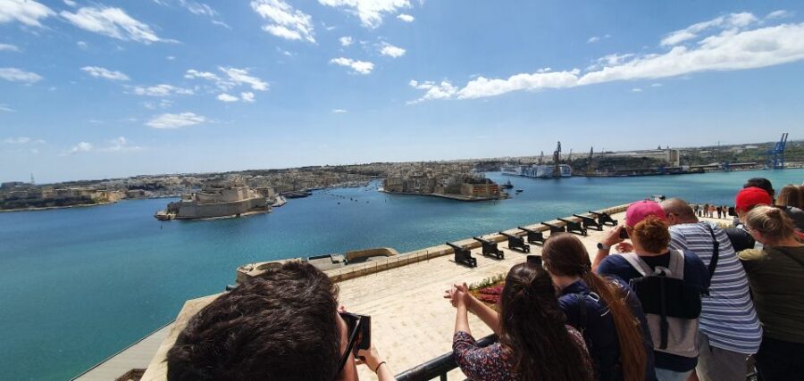 Valletta: Private Maltese Cuisine Walking Tour - Spritz time and charcuterie: the last phase feels like a proper send-off
