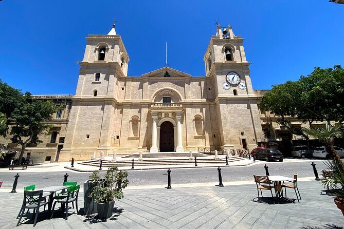 Valletta Private Walking Tour - Auberge dItalie and Palazzo Parisio: choose how deep you want to go