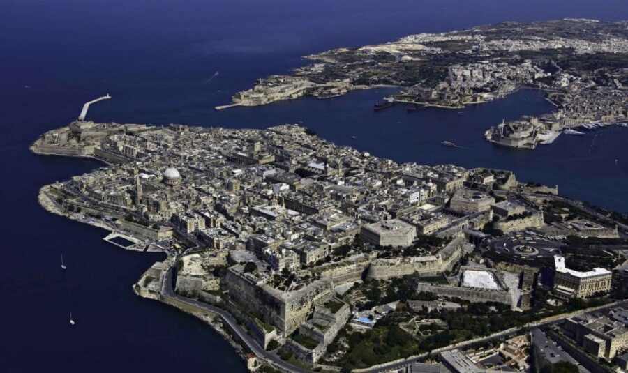 Valletta: Self-Guided Historical Walking Tour (Audio Guide) - Where the Star Points Send You for Food and Shopping