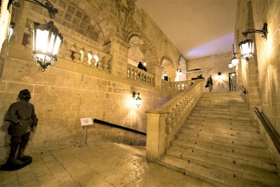 Valletta: The Malta Experience & Tour of Sacra Infermeria - Napoleon, British Rule, and the Second Great Siege in WWII