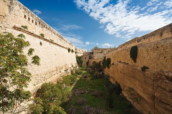 Valletta World War II Private Walking Tour - Key things you’ll notice right away